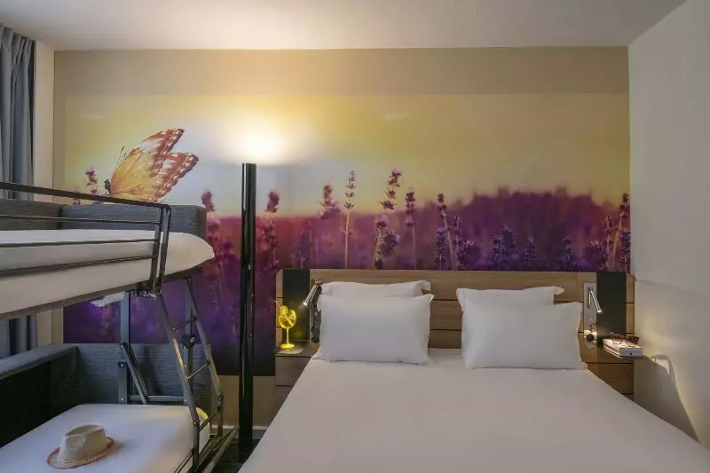 ダブルベッドのクラシックルーム, Novotel Antibes Sophia Antipolis