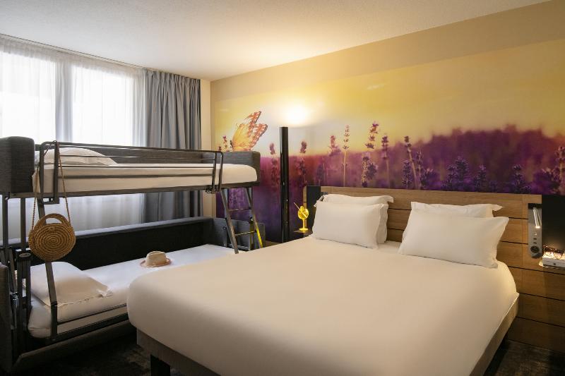 ダブルベッドのクラシックルーム, Novotel Antibes Sophia Antipolis