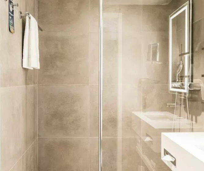 Chambre Supérieure, Novotel Paris Les Halles