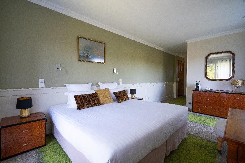 수피리어 룸 가든 전망, Hôtel The Originals Résidence De Rohan