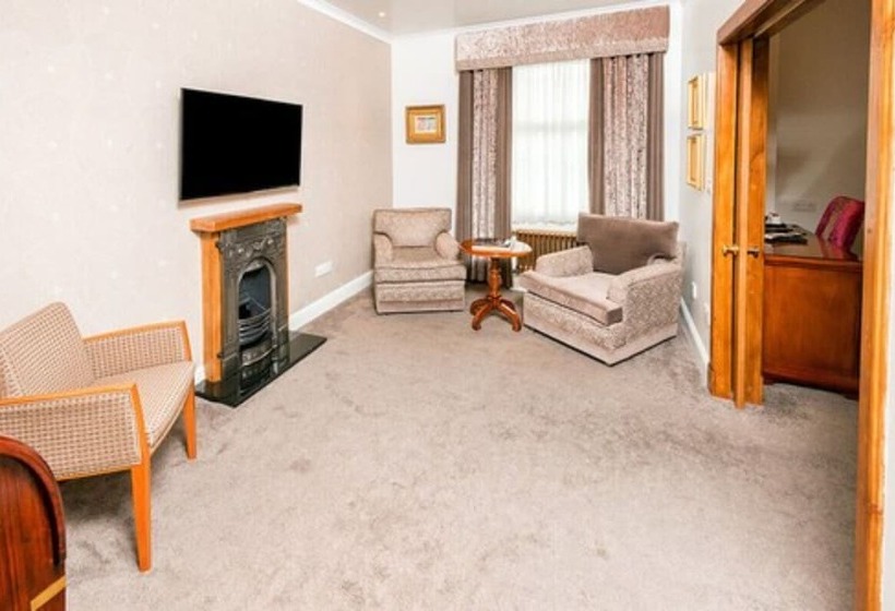 이그제큐티브 룸, Aberdeen Douglas