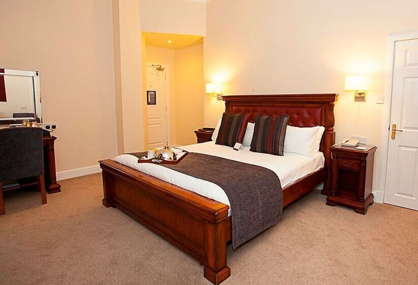 이그제큐티브 룸, Aberdeen Douglas