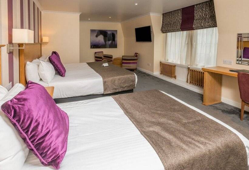 패밀리 룸, Aberdeen Douglas