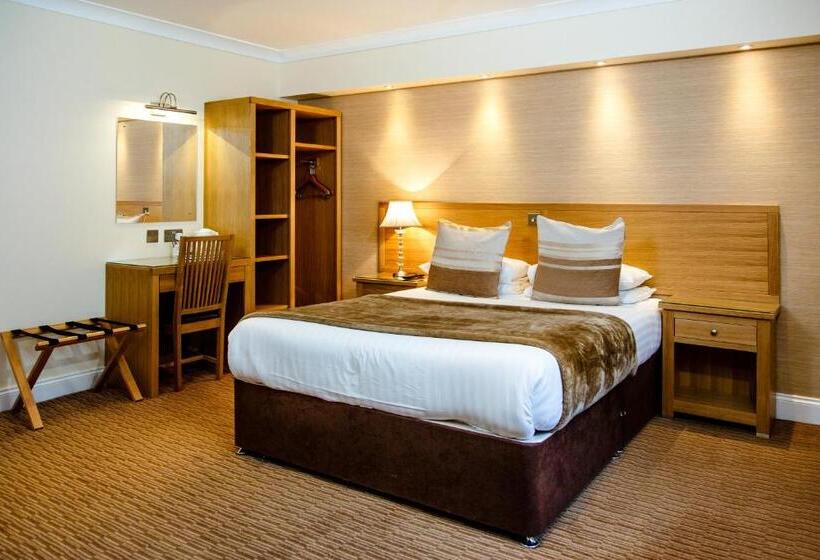 חדר אקזקיוטיב, Adamson