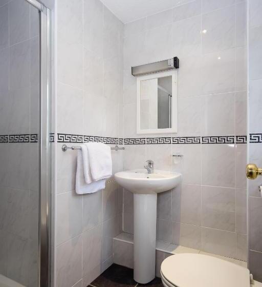 חדר סטנדרט יחיד, Adamson