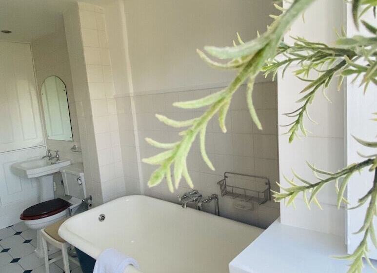 Дом 1 Спальня, Burford House Bh