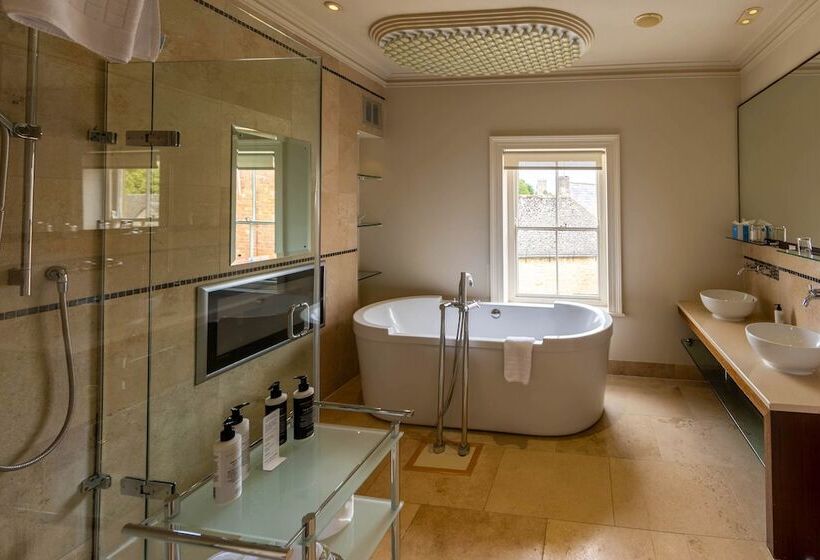 Junior Suite, Cotswold House Hotel And Spa   A Bespoke