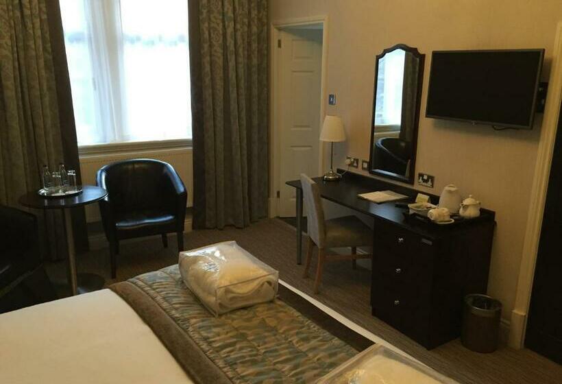 高级大房间, Crown & Mitre