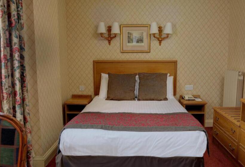 基本间, Crown & Mitre