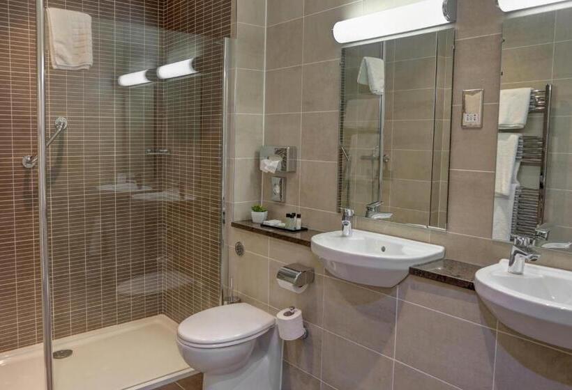 套房, Crown & Mitre