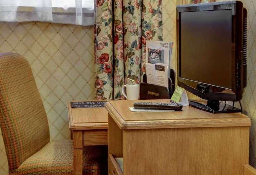 豪华单人间, Crown & Mitre