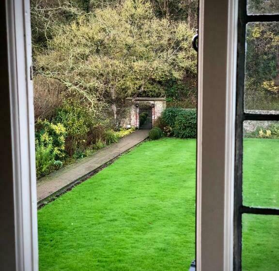 ベーシックルーム, The Alfriston