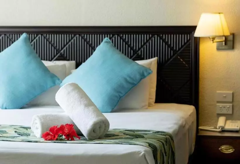 اتاق استاندارد با چشمانداز استخر, Fiji Gateway