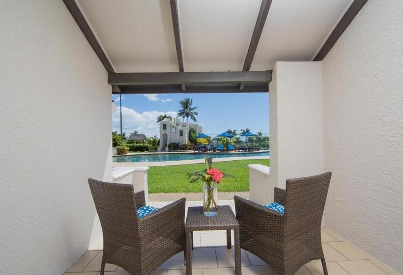 חדר סטנדרט נוף לבריכה, Fiji Gateway