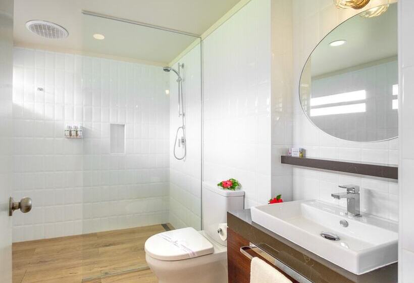 חדר סטנדרט נוף לבריכה, Fiji Gateway