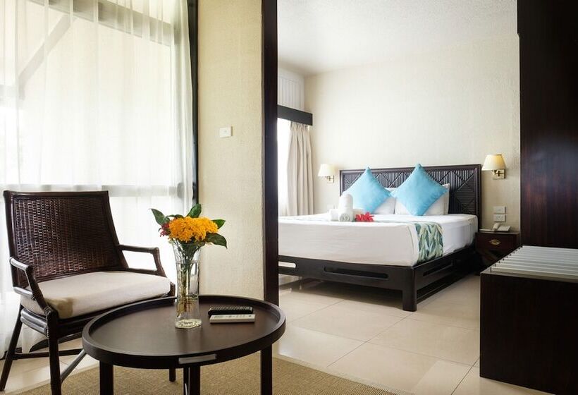 חדר סטנדרט נוף לבריכה, Fiji Gateway