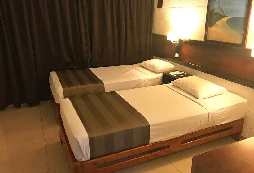 חדר בסיסי, Fiji Gateway