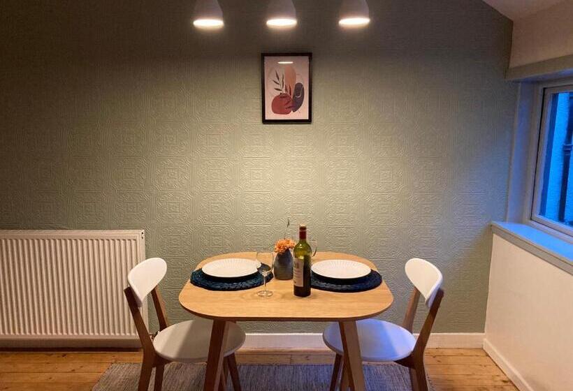 침실 1개 아파트, Heathpark House