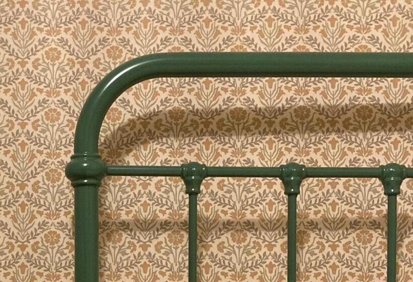 غرفة قياسية فردية, Heathpark House