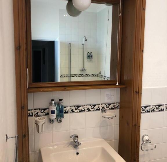 标准间侧面带海景, Housel Bay