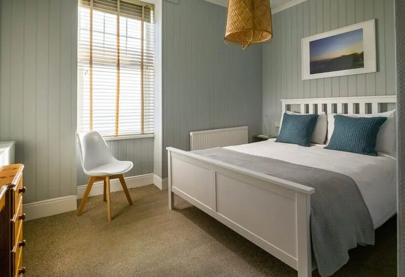 Standard Room Sea View, Housel Bay