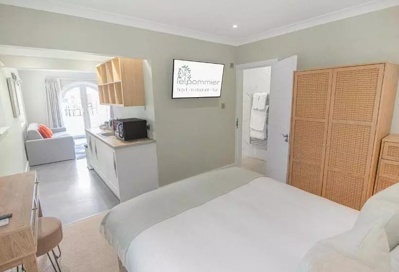 Family Room, Le Pommier