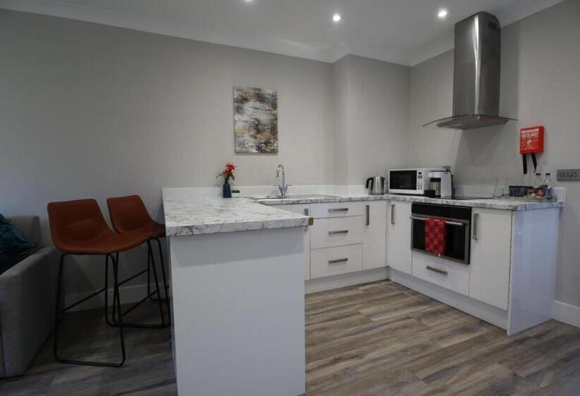 스위트 킹사이즈 침대, Le Pommier