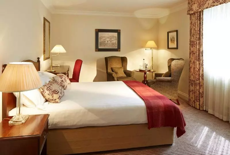 スタンダードルーム, Macdonald Frimley Hall Hotel & Spa