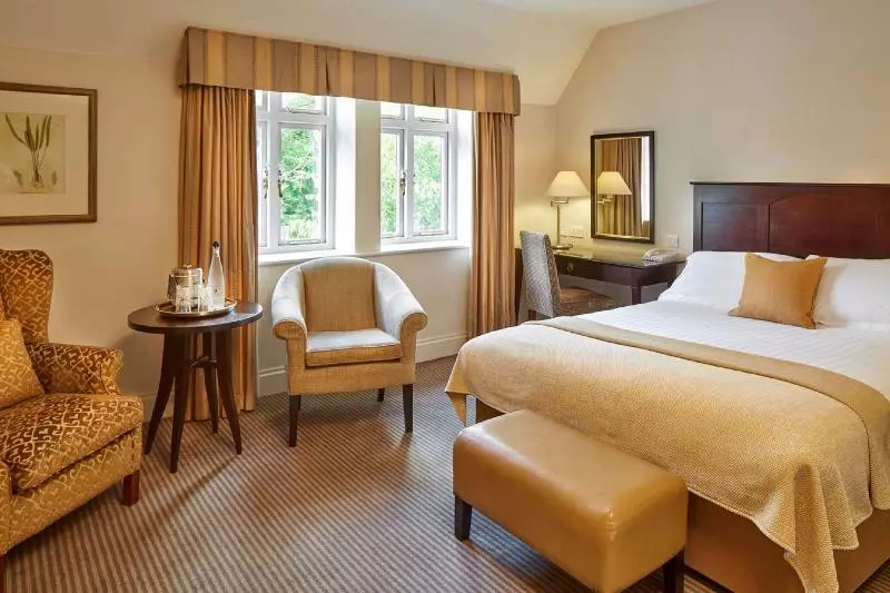 デラックスルーム, Macdonald Frimley Hall Hotel & Spa