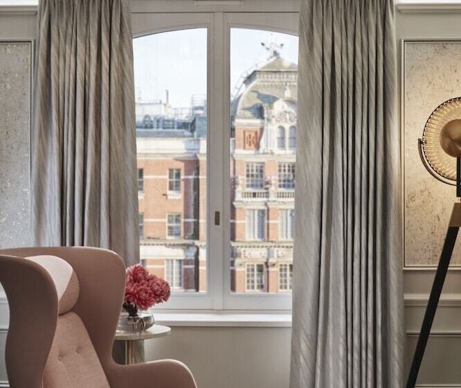 סוויטה, Mandarin Oriental Hyde Park, London