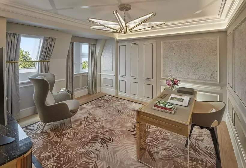 Perhesviitti, Mandarin Oriental Hyde Park, London