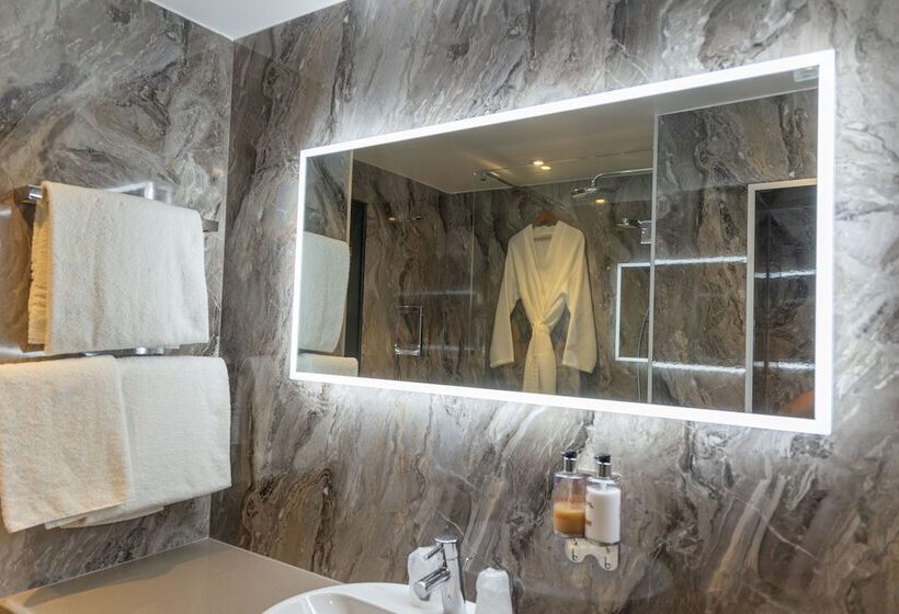 Семейный Номер, Delta Hotels By Marriott Colchester