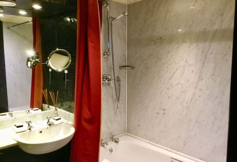 סוויטה, Prestonfield House