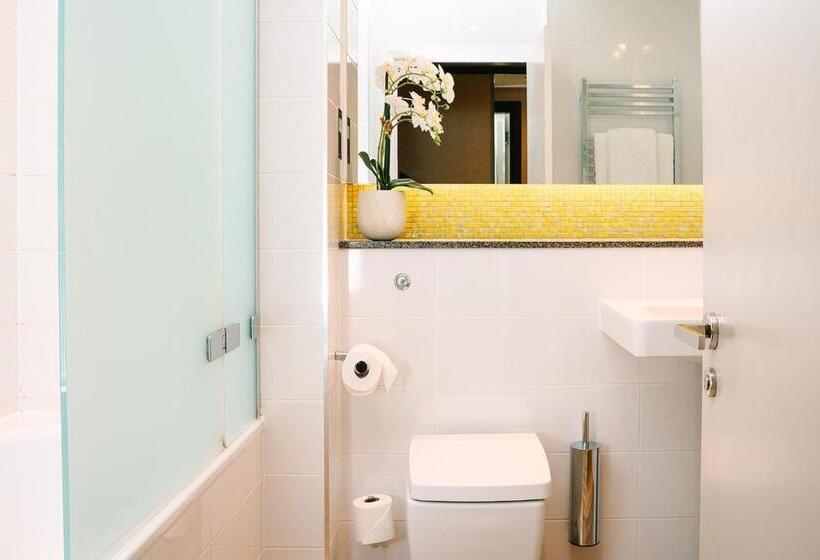 デラックスルーム, Royal Berkshire