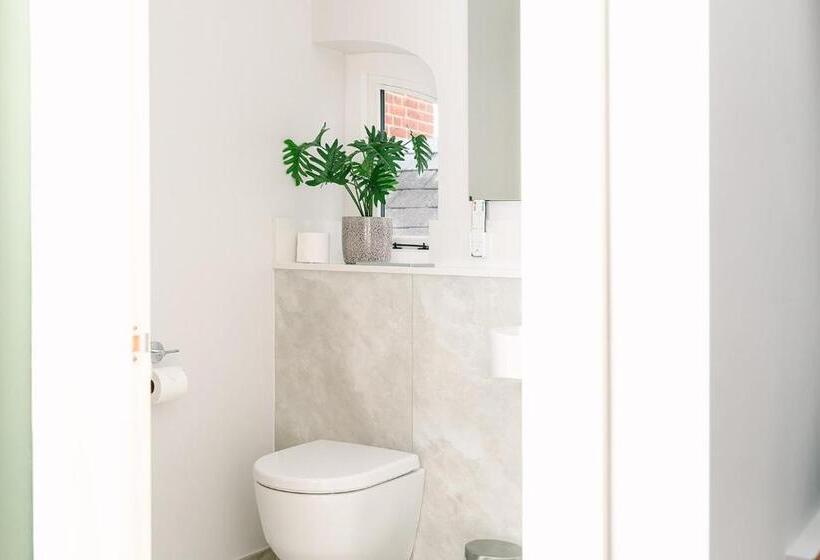 スタンダードルーム, Royal Berkshire