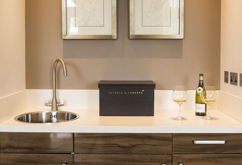 高级海景房, Somerville