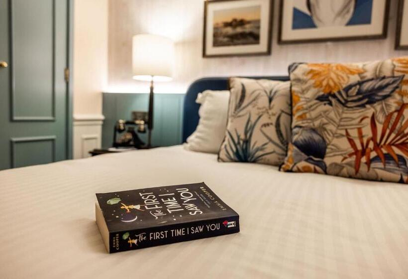 带海景的带双人床的标准间, Somerville