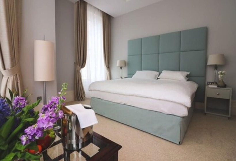 이그제큐티브 룸, The Chatsworth