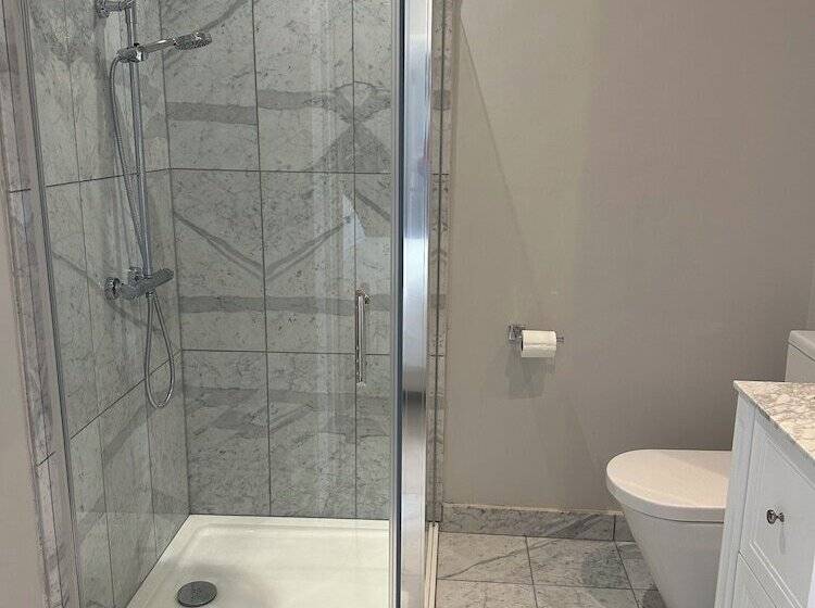 디럭스 룸 측면 바다 전망, The Chatsworth