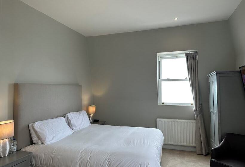 디럭스 룸 측면 바다 전망, The Chatsworth