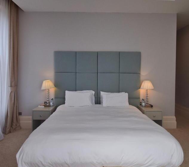 이그제큐티브 룸, The Chatsworth