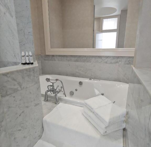 주니어 스위트 바다 전망, The Chatsworth