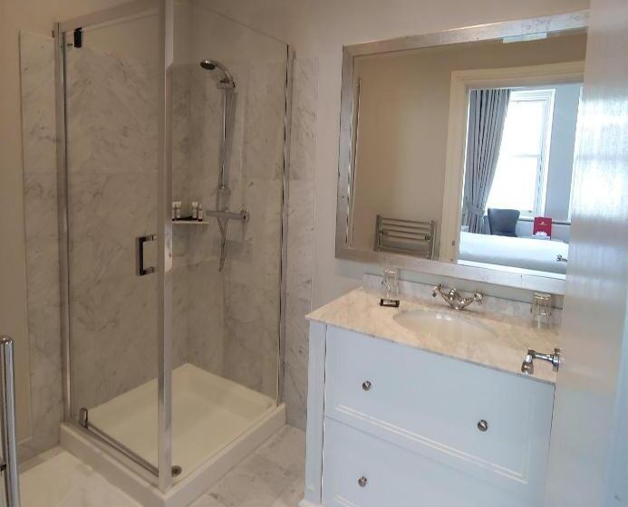 디럭스 룸 측면 바다 전망, The Chatsworth