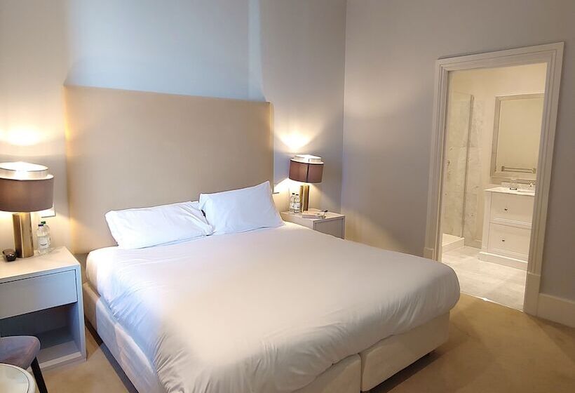 디럭스 룸 측면 바다 전망, The Chatsworth