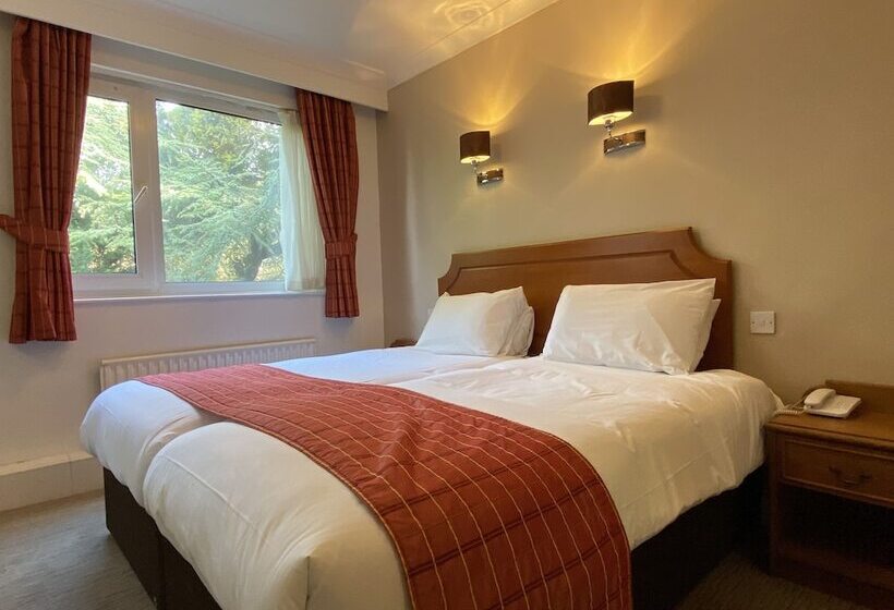 اتاق خانوادگی, Birmingham Great Barr