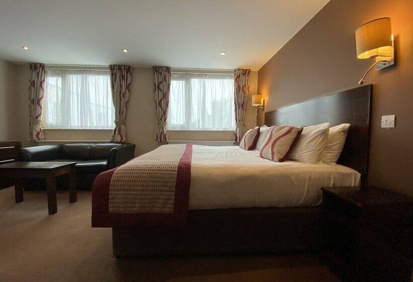 اتاق لوکس, Birmingham Great Barr