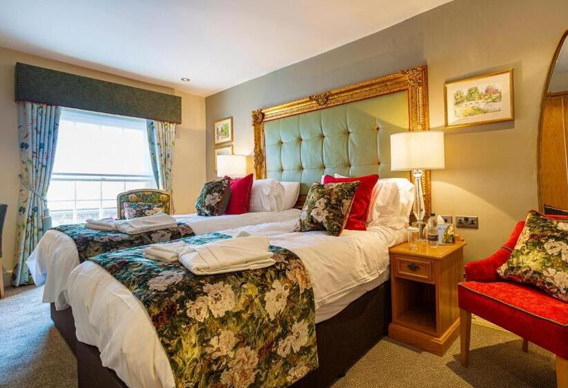 اتاق سوپریور, The Rutland Arms Hotel, Bakewell, Derbyshire