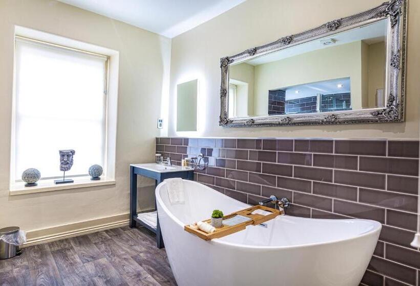 Номер Deluxe, The Rutland Arms Hotel, Bakewell, Derbyshire