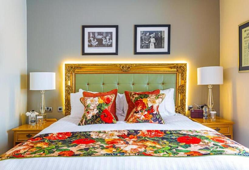 اتاق لوکس, The Rutland Arms Hotel, Bakewell, Derbyshire