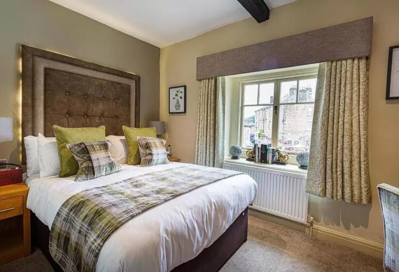 ベーシックルーム, The Rutland Arms Hotel, Bakewell, Derbyshire